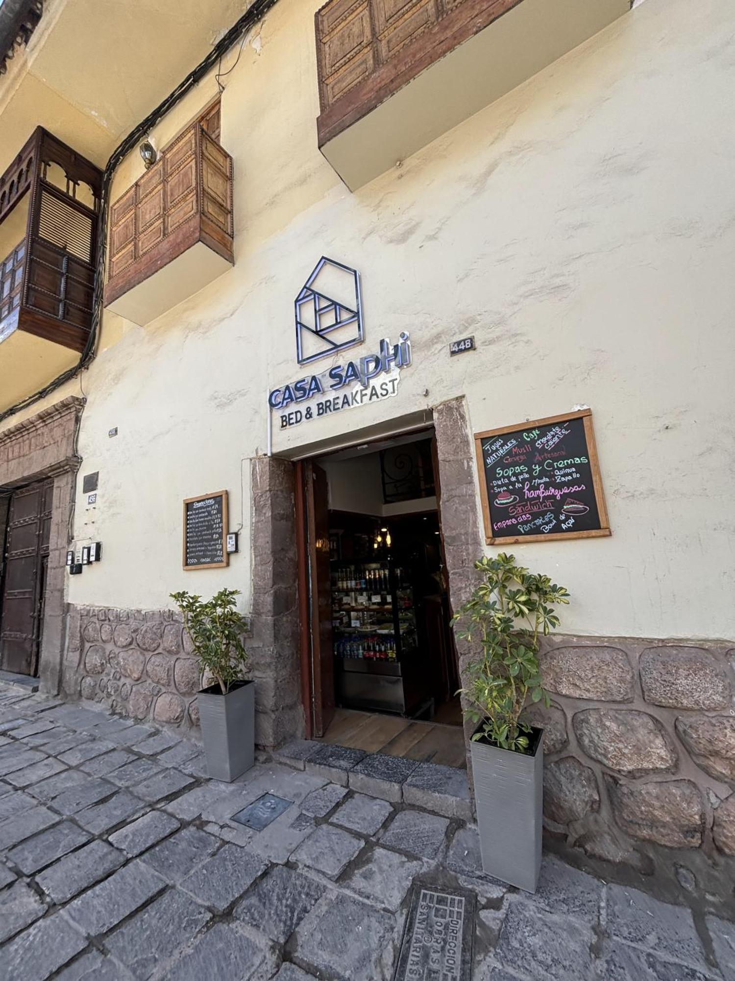 Couette-café Casa Saphi 3*